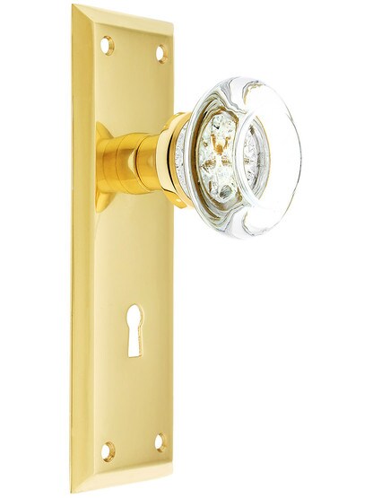New York Plate with Round Clear Crystal Knob with Keyhole in Polished Brass.